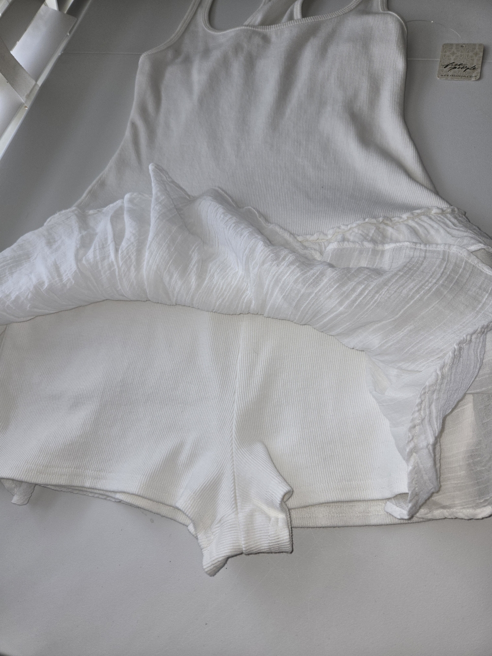 Free People NWT free-est Beach Romper Clean Ivory Ribbed Knit Tiered Skort M - Picture 8 of 15